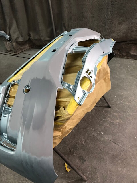 バンパー一本塗りの費用 もと車屋さんがこっそりつぶやくブログ失敗しない車の修理方法
